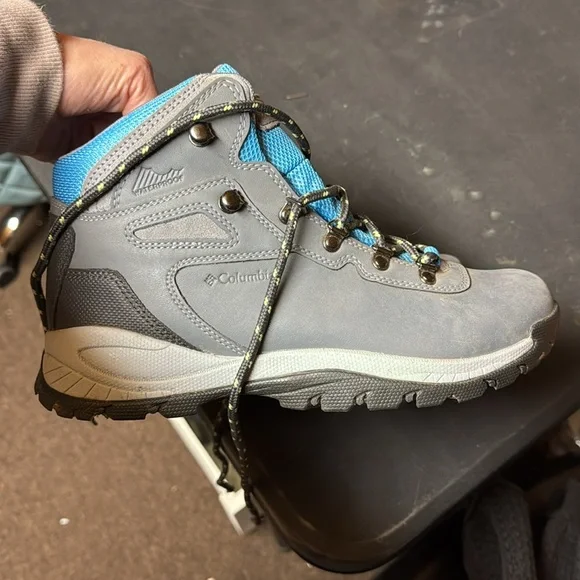 Columbia boots - Picture 4 of 8